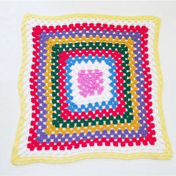 VINTAGE Hand Made Granny Square Throw Blanket - Picture 6 of 6